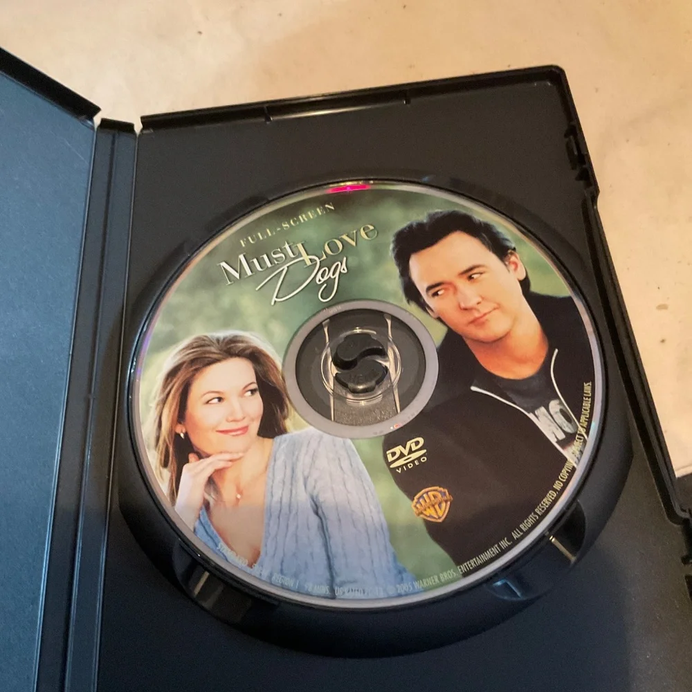 DVD - Must Love Dogs. V30